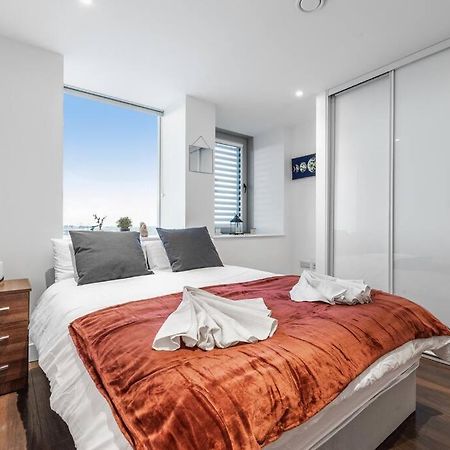 New Apartment 20 Mins From Waterloo London Bp36 Londres Exterior foto