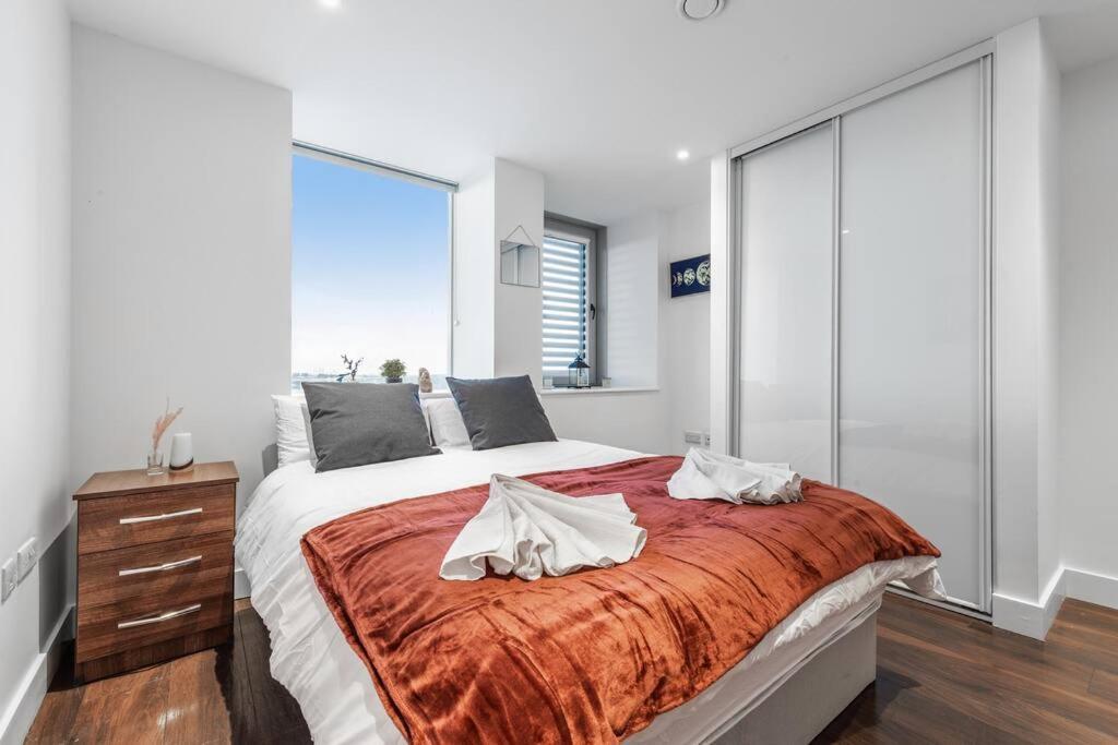 New Apartment 20 Mins From Waterloo London Bp36 Londres Exterior foto